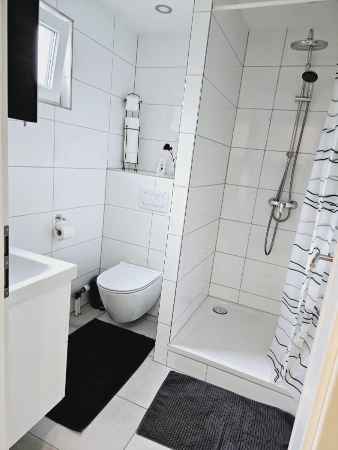 Weinstadt Monteurwohnnung Ferienwohnung 外观 照片