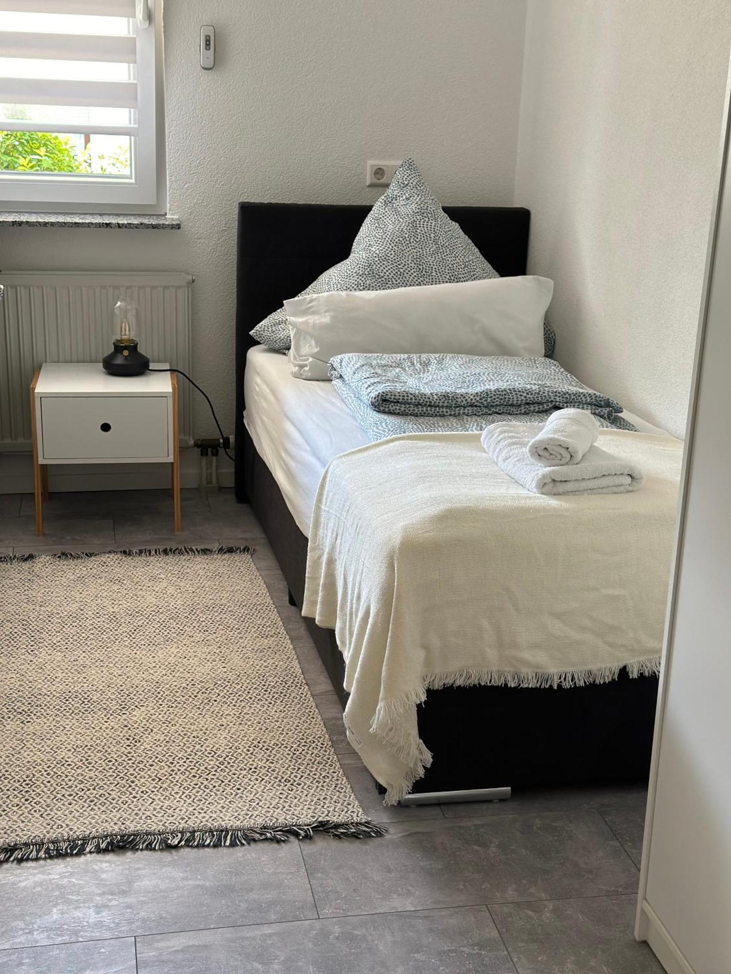 Weinstadt Monteurwohnnung Ferienwohnung 外观 照片